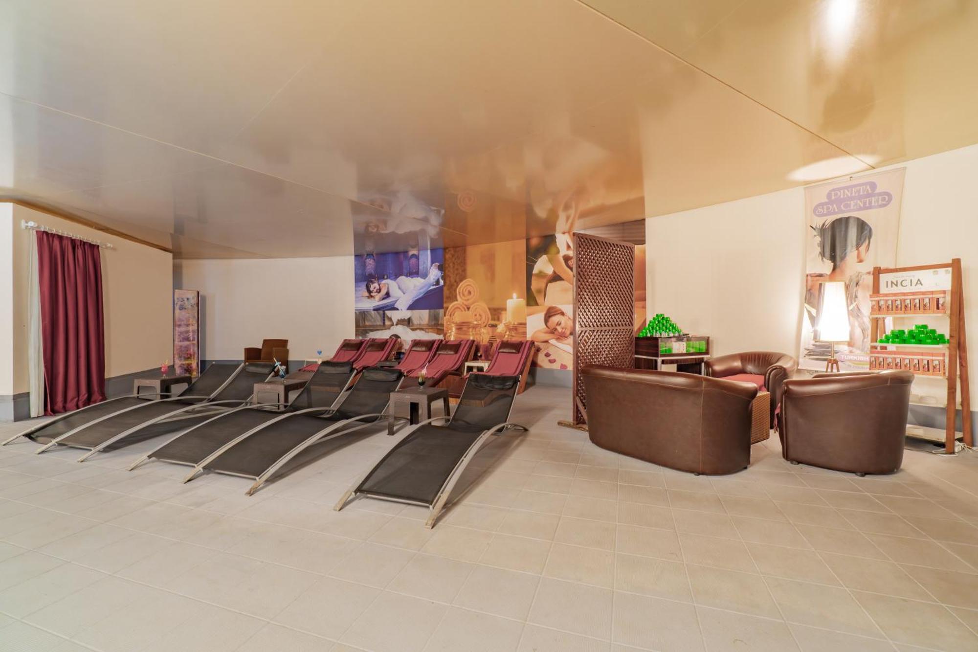 Hotel Pineta Park Deluxe 5*