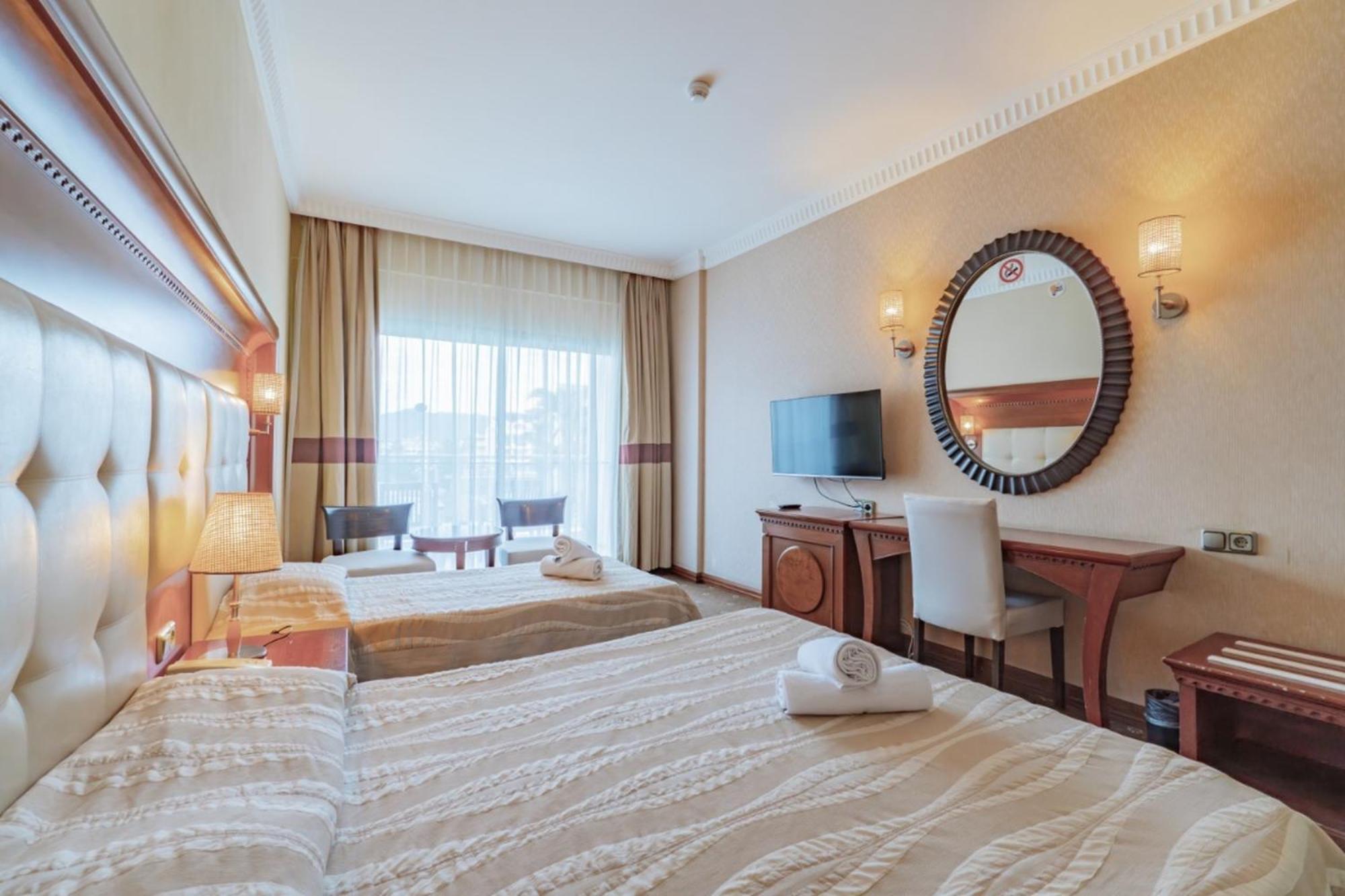 Pineta Park Deluxe Hotel