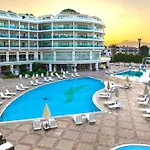Pineta Park Deluxe Hotel