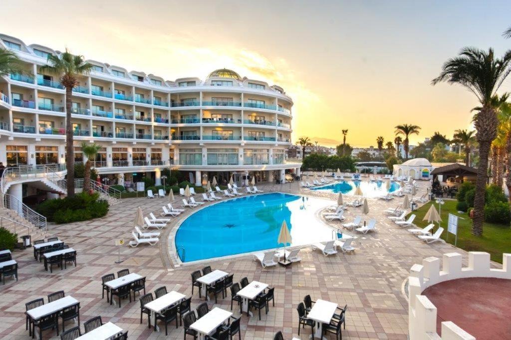 Pineta Park Deluxe 5* Marmaris