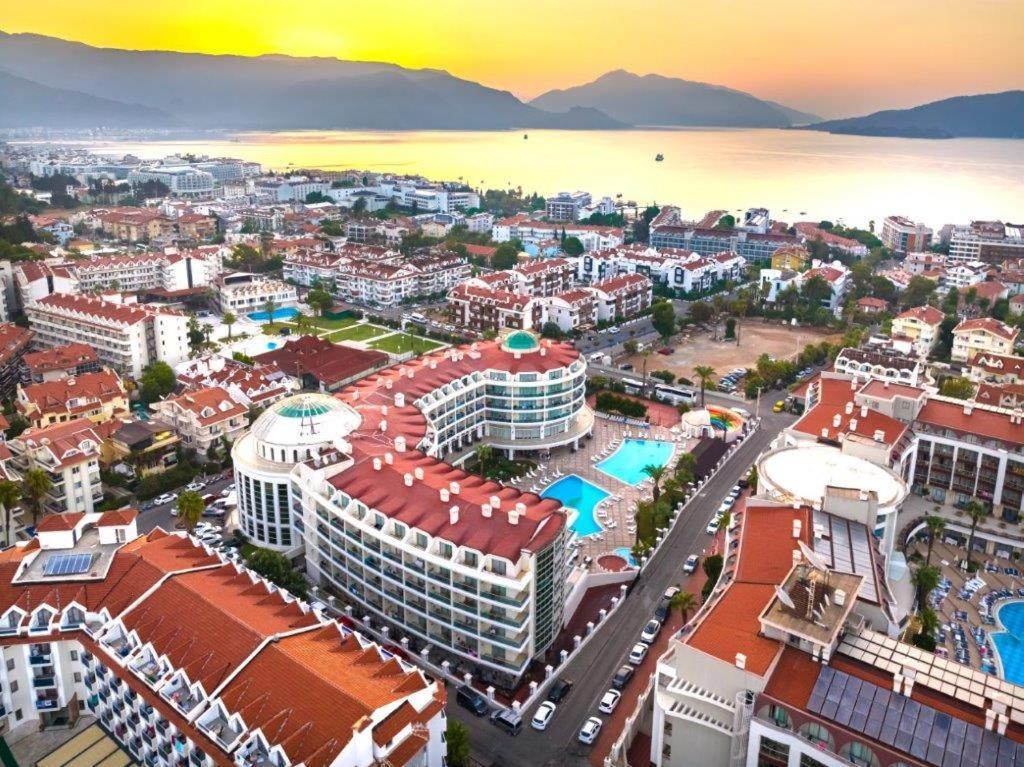Pineta Park Deluxe Hotel 5*